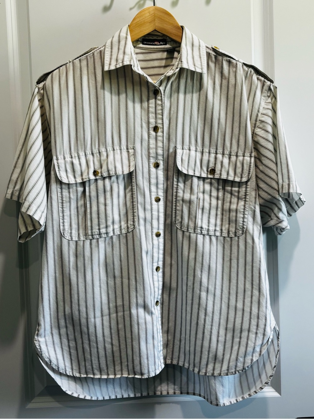 Vintage ‘90s Outback Red Short-Sleeve Button-Down Shirt - striped